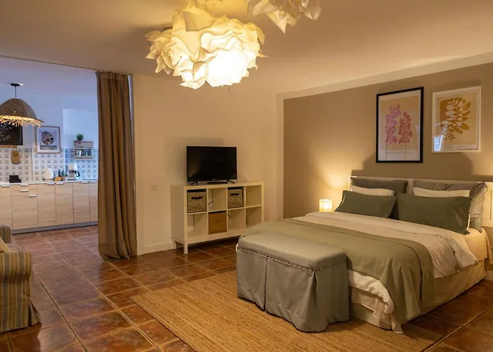 بيت ريفي Boutique Leicht & Friends أذيخي