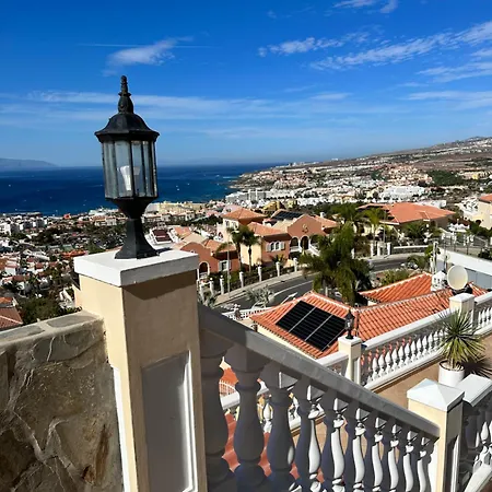 Boutique Leicht & Friends Kro Costa Adeje (Tenerife)